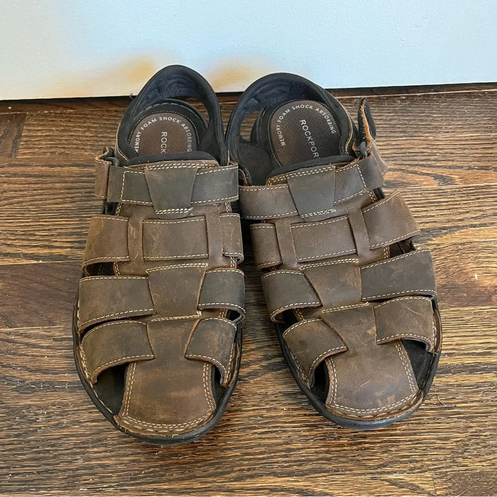Rockport men’s size 10.5 Darwyn fisherman sandal dark brown Velcro Jesus shoe